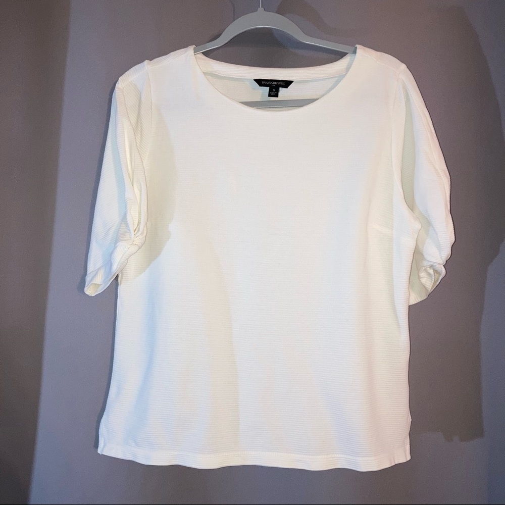 Banana Republic Puffed Sleeve Top